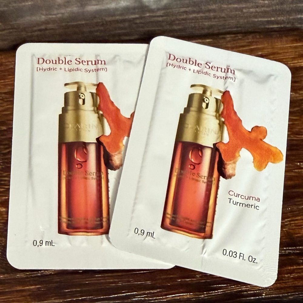 🌸 Clarins Deluxe Sample Beauty Bundle – Skincare + Lip Oils + Cleanser 🌸. New! - Picture 3 of 10